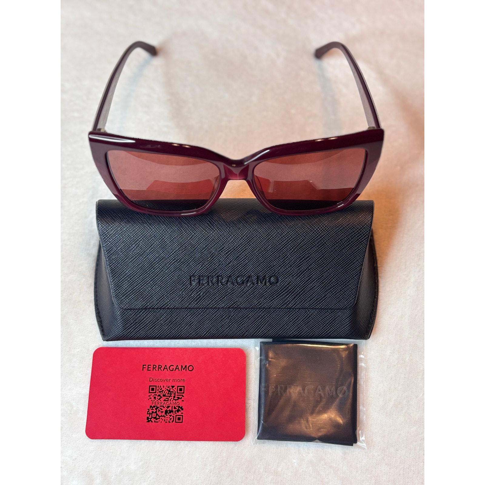Brand New Salvatore Ferragamo Sunglasses Sf1102s 606 58161403